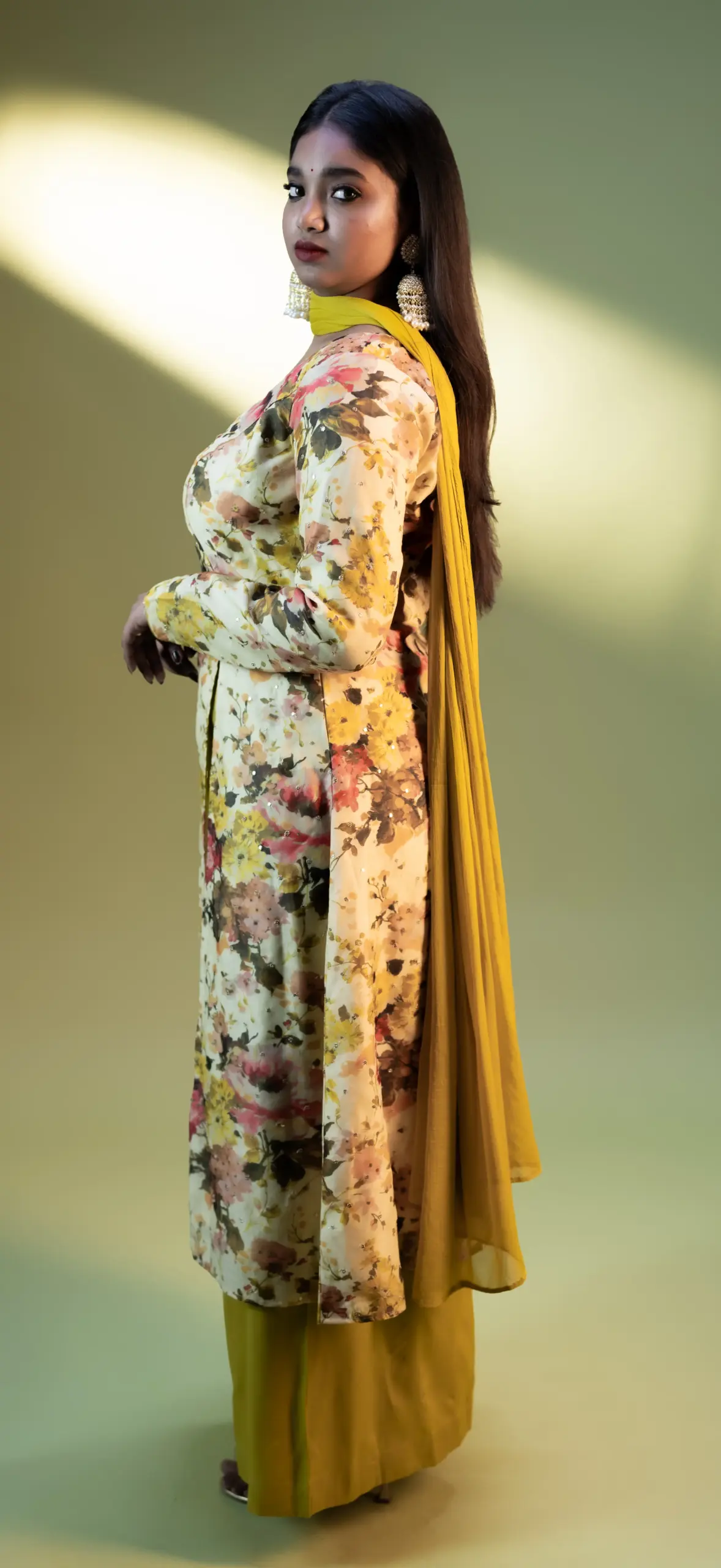 Mallika Kurta Set - Image 2